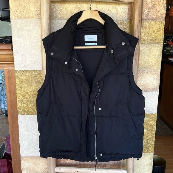 Bershka Women’s Zip-Up Oversized Mock-Neck Puffer Vest Black Jacket, Size Small - Picture 4 of 7